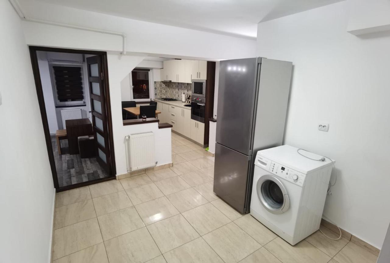 Apartament - Central Târgu Jiu Exteriér fotografie