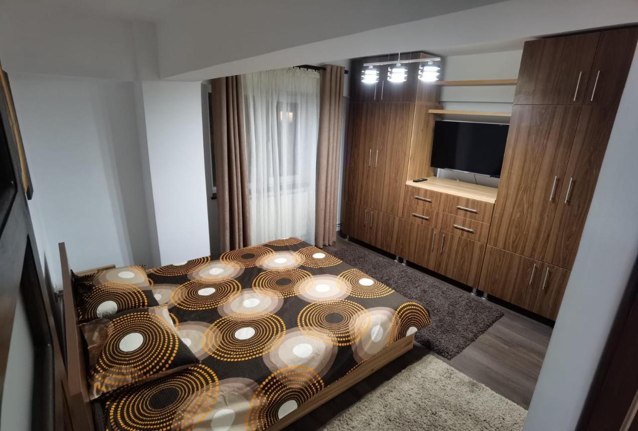 Apartament - Central Târgu Jiu Exteriér fotografie