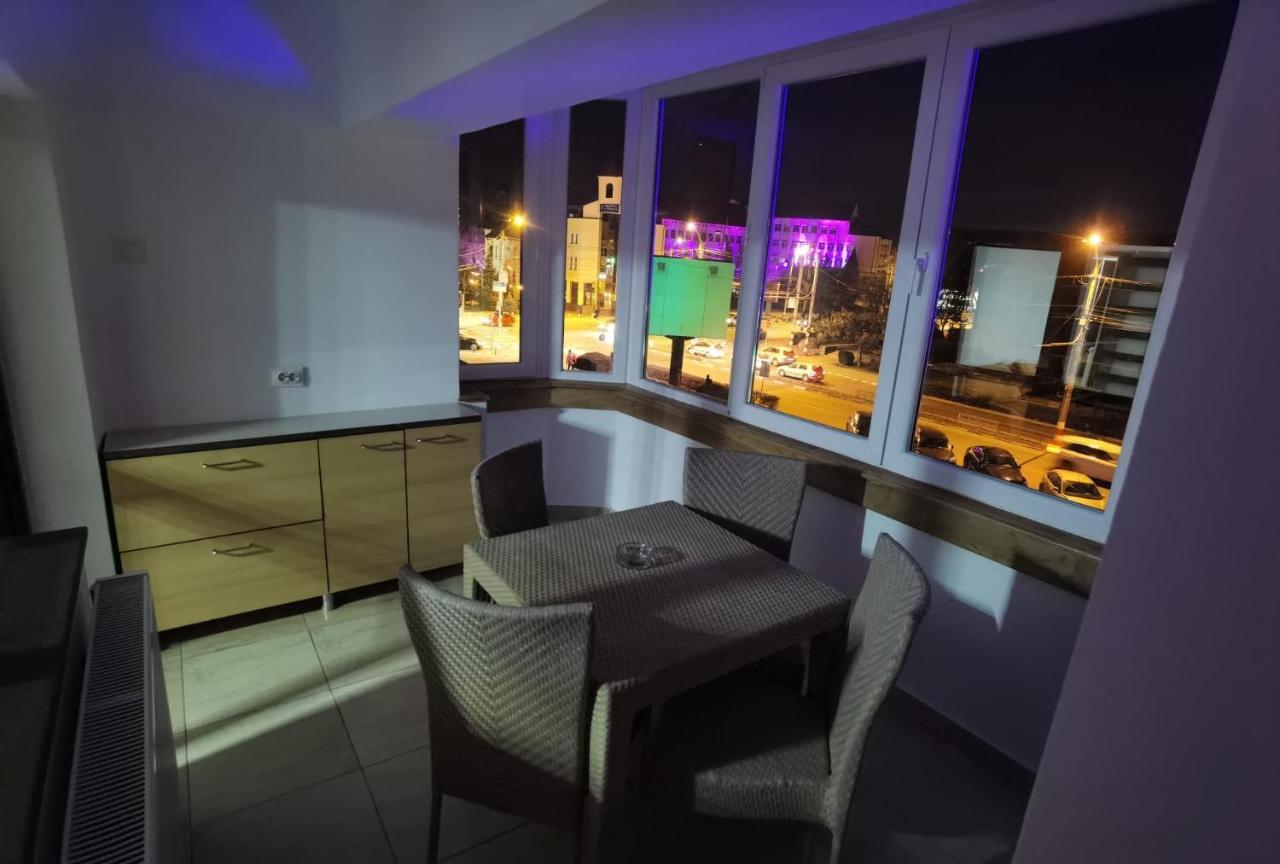 Apartament - Central Târgu Jiu Exteriér fotografie
